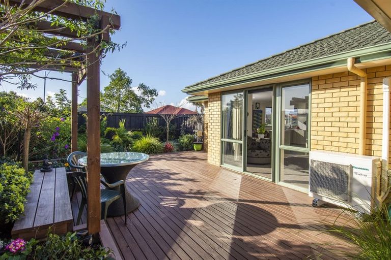 Photo of property in 10 Marshwood Place, Papamoa Beach, Papamoa, 3118