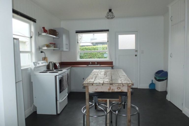 Photo of property in 4 Taylor Street, Foxton Beach, Foxton, 4815