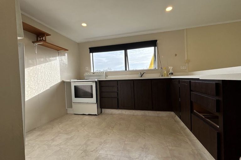 Photo of property in 42 Codlin Road, Waiuku, 2683