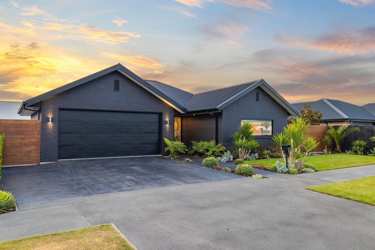 Photo of property in 11 Leader Street, Marshland, Christchurch, 8083