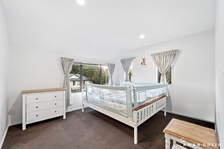 Photo of property in 2 Whitbourne Heights, Manurewa, Auckland, 2105