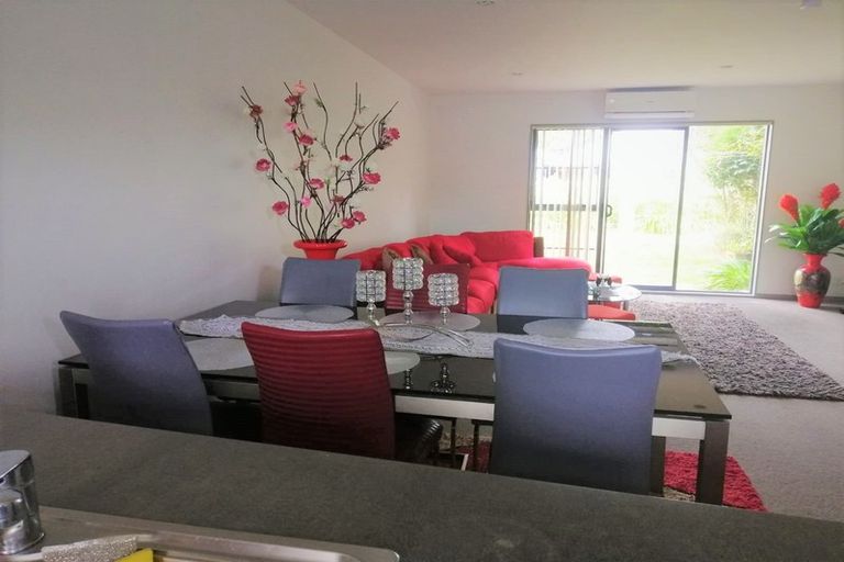 Photo of property in 40/42 Holly Street, Avondale, Auckland, 1026