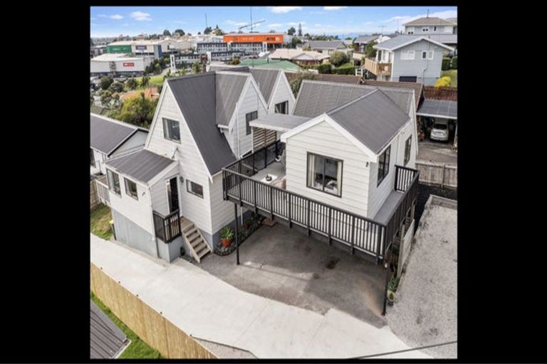 Photo of property in 29 Rishworth Avenue, Stanmore Bay, Whangaparaoa, 0932
