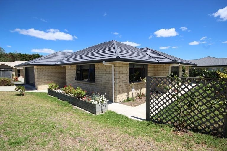 Photo of property in 8 Sea Dune Place, Ruakaka, 0116