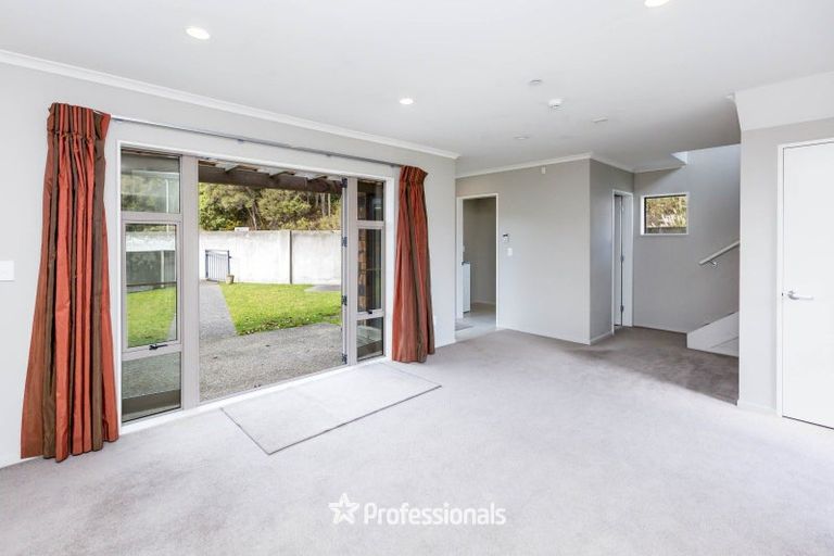Photo of property in 64 Evergreen Crescent, Trentham, Upper Hutt, 5018