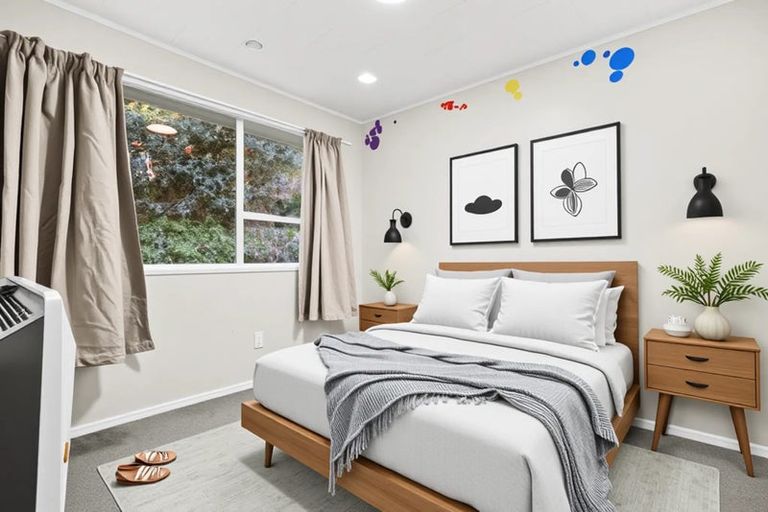 Photo of property in 11 Chrisarda Place, Red Hill, Papakura, 2110