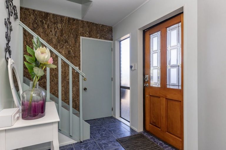 Photo of property in 8 Tane Street, New Lynn, Auckland, 0600