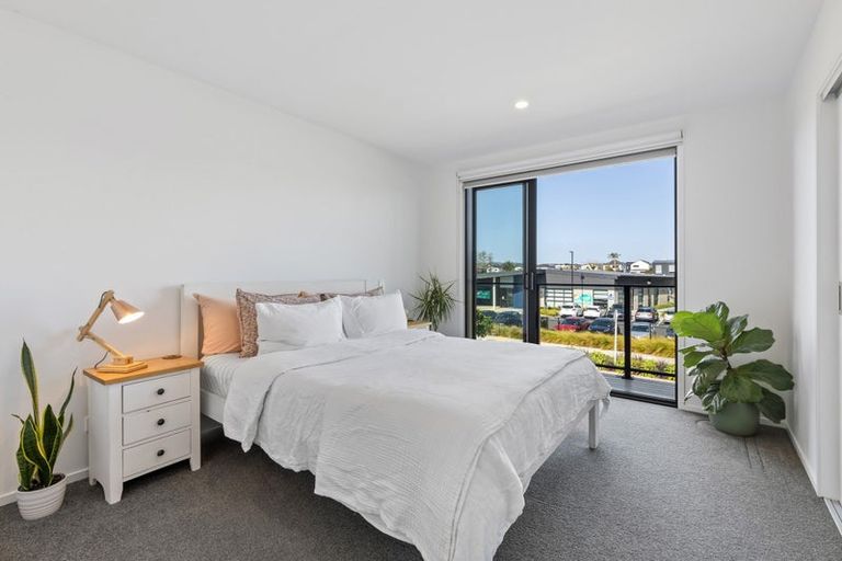 Photo of property in 8 Joshua Carder Drive, Hobsonville, Auckland, 0616