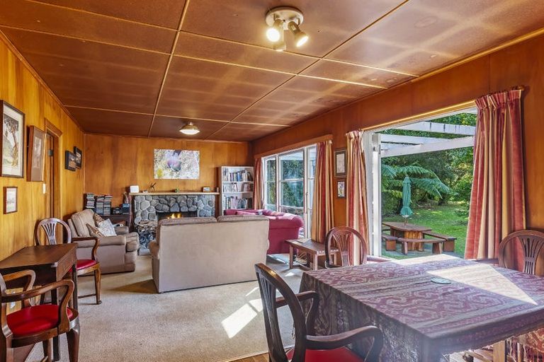 Photo of property in 13 Kauri Road, Waikanae, 5036