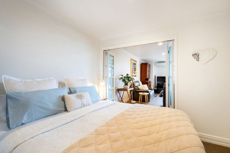 Photo of property in 2c/7-11 Bute Road, Browns Bay, Auckland, 0630