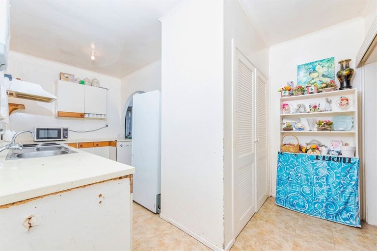 Photo of property in 4168 Great North Road, Glendene, Auckland, 0602