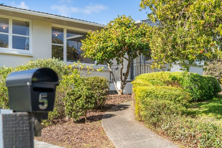 Photo of property in 5 Arnot Avenue, Clouston Park, Upper Hutt, 5018