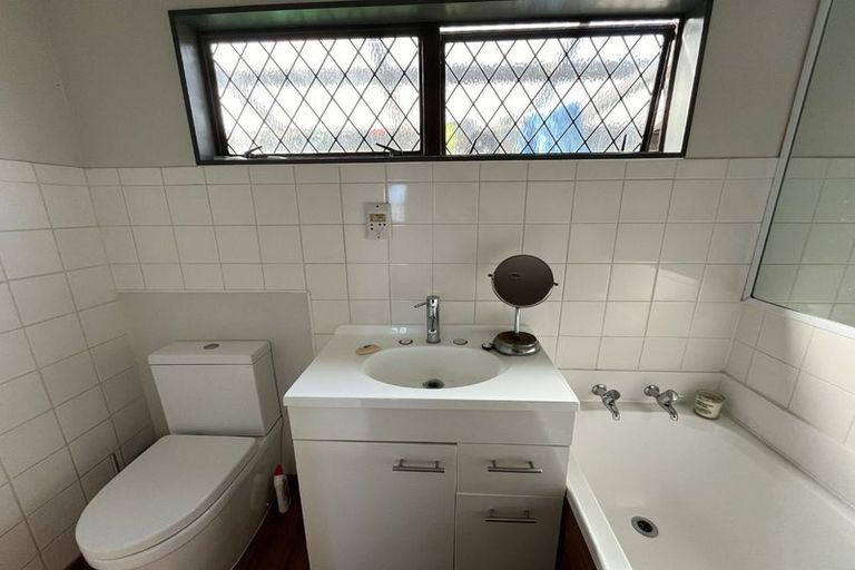 Photo of property in 14 John Street, Titahi Bay, Porirua, 5022