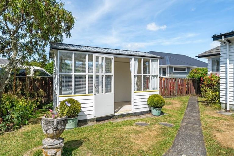 Photo of property in 52 Shakespeare Avenue, Trentham, Upper Hutt, 5018