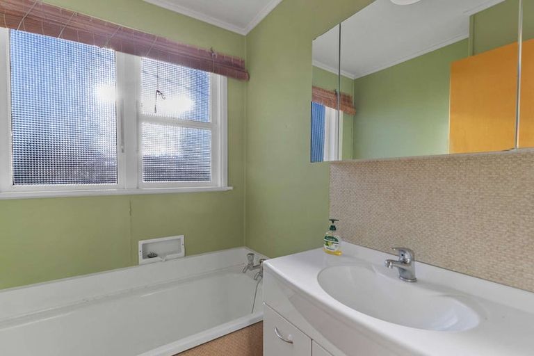 Photo of property in 143 Muhunoa Road East, Ohau, Levin, 5570