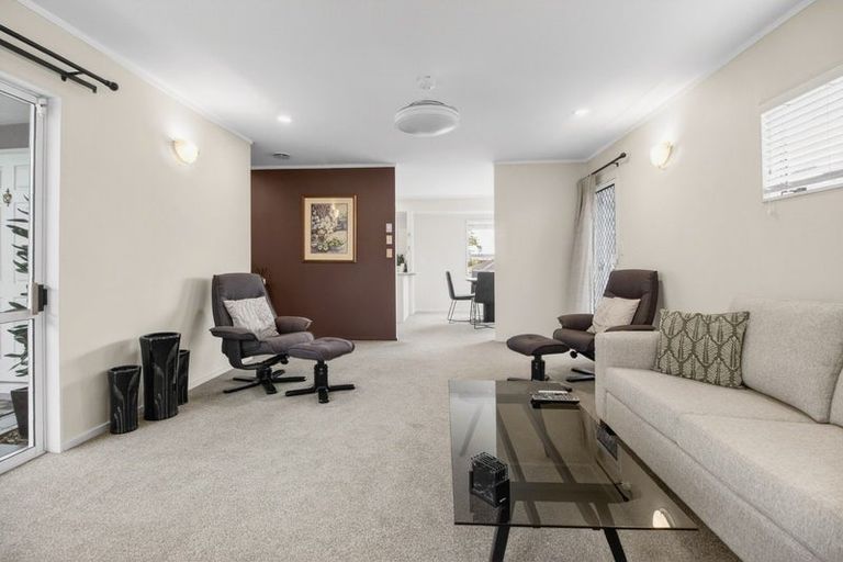 Photo of property in 1/12 Bannings Way, Hobsonville, Auckland, 0618