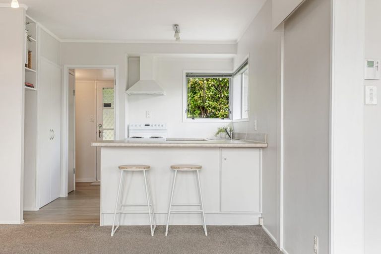 Photo of property in 2/67 Brigantine Drive, Beach Haven, Auckland, 0626