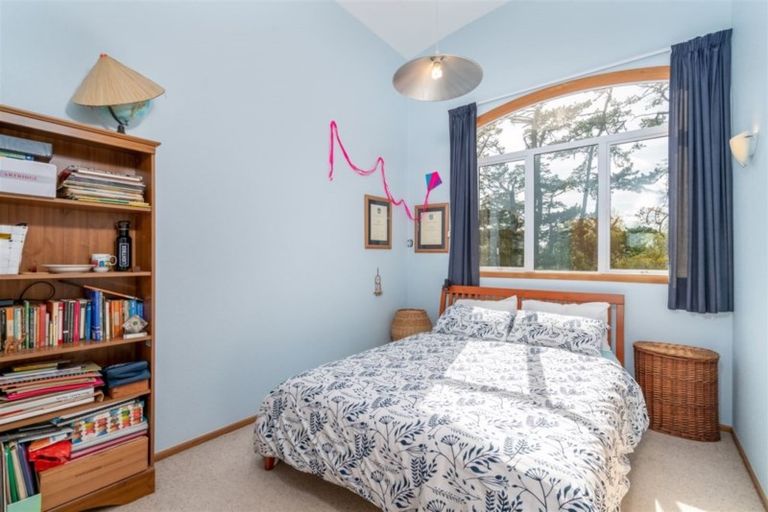 Photo of property in 164 Motu Road, Kumeu, 0891