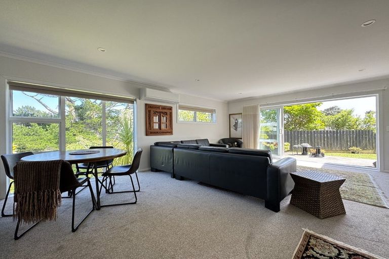 Photo of property in 190 Helston Road, Paparangi, Wellington, 6037