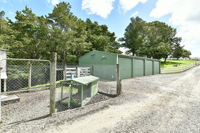 Photo of property in 167 Anderson Road, Helensville, 0875
