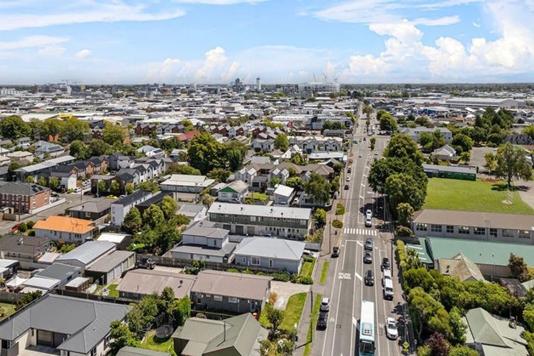 Photo of property in 40 Hargest Crescent, Sydenham, Christchurch, 8023