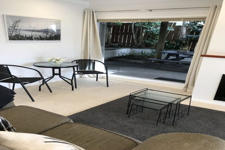 Photo of property in 44 Colmar Road, Mellons Bay, Auckland, 2014