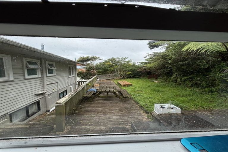 Photo of property in 107 Parkvale Road, Karori, Wellington, 6012
