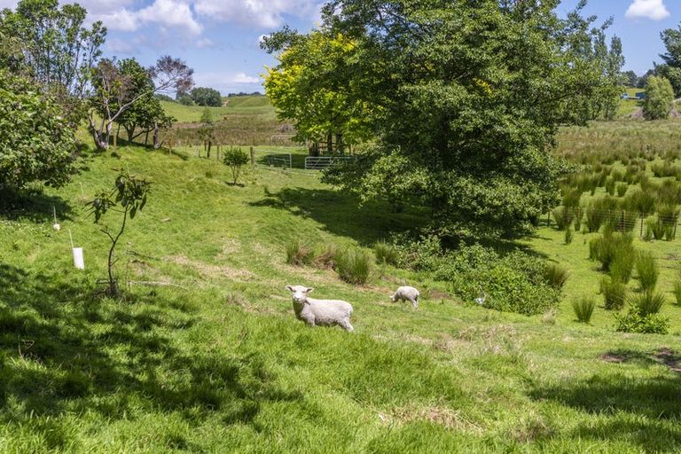 Photo of property in 31 Te Hapua Road, Te Horo, Otaki, 5581
