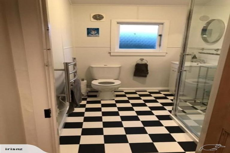 Photo of property in 53a Ferry Road, Martinborough, 5711