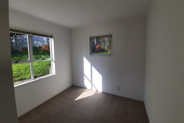 Photo of property in 9 Bryers Place, Bayview, Auckland, 0629