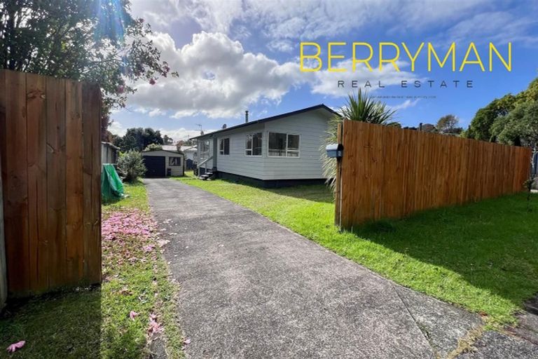 Photo of property in 5 John F Kennedy Place, Glen Eden, Auckland, 0602