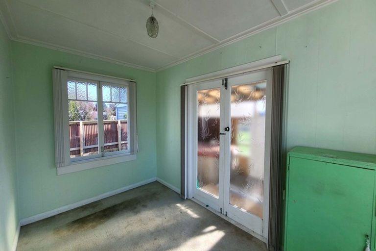 Photo of property in 14 Hunia Street, Marton, 4710