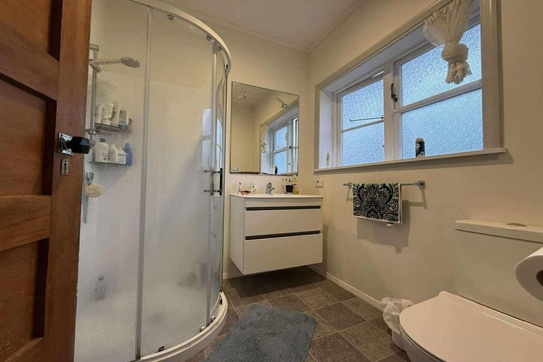 Photo of property in 84 Sunshine Avenue, Karori, Wellington, 6012