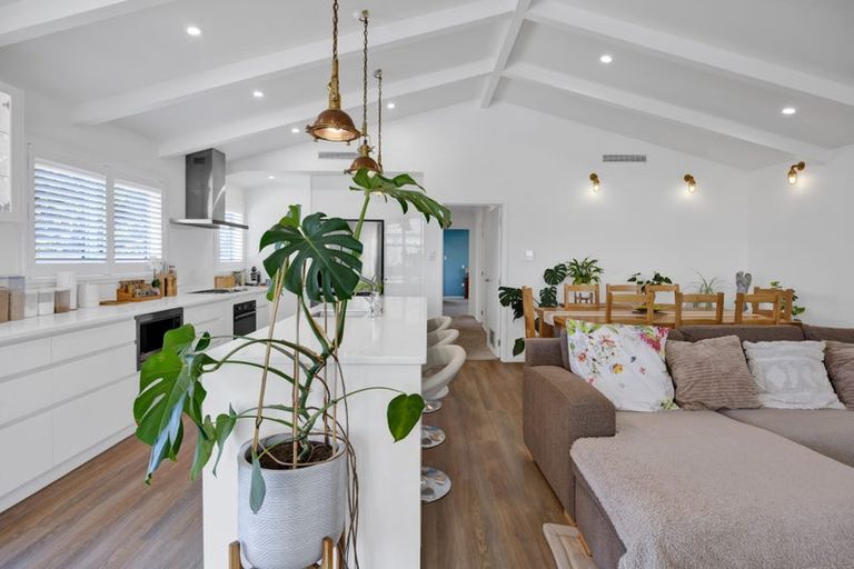 Photo of property in 121 Hamlet Street, Stratford, 4332