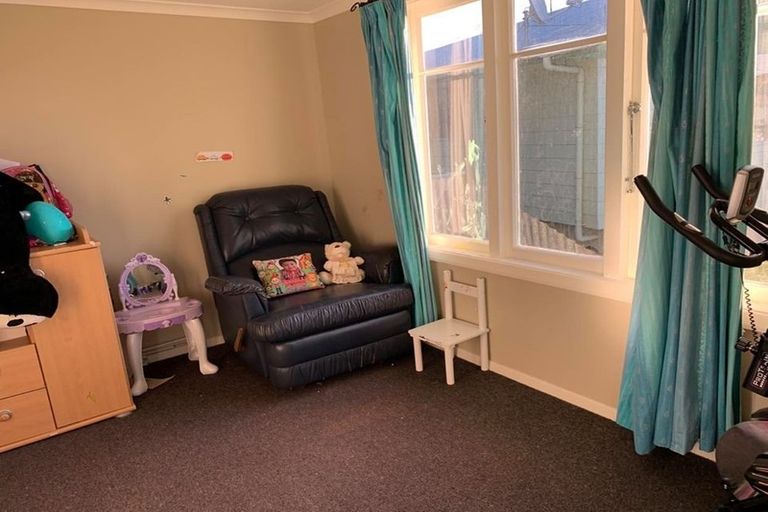 Photo of property in 82 Hedges Street, Sanson, 4817