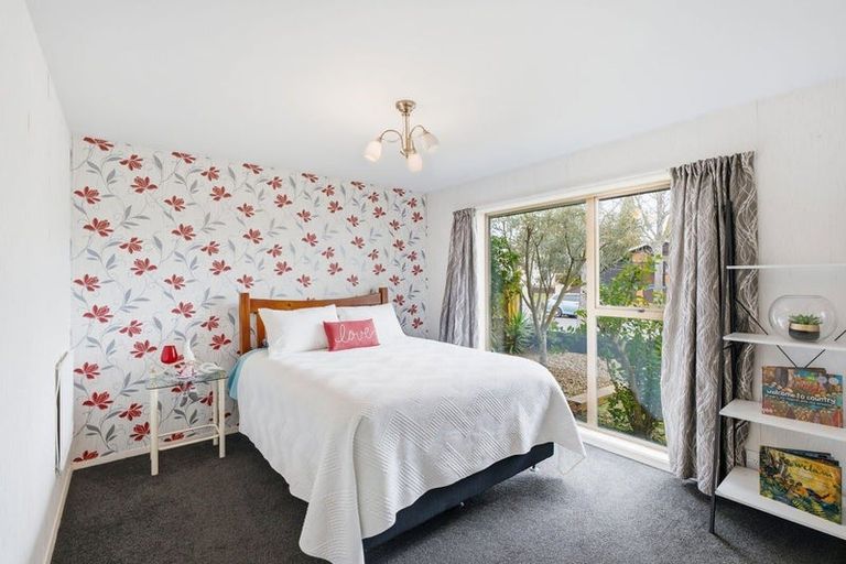 Photo of property in 22 O'halloran Drive, Halswell, Christchurch, 8025