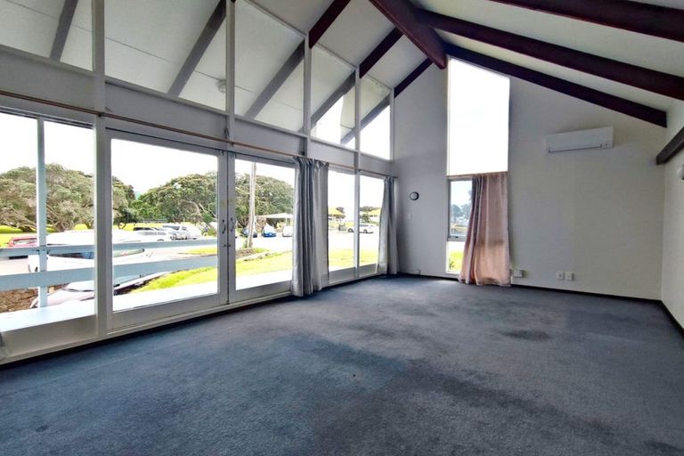Photo of property in 1/22 Craig Road, Milford, Auckland, 0620
