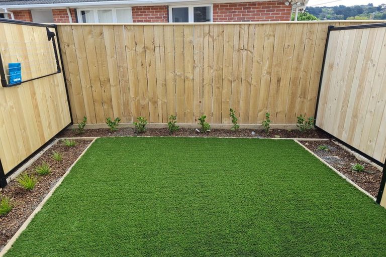 Photo of property in 2/4 Johnston Grove, Taita, Lower Hutt, 5011