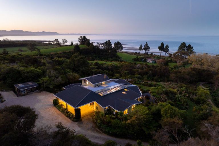 Photo of property in 335 Patons Rock Road, Puramahoi, Takaka, 7182
