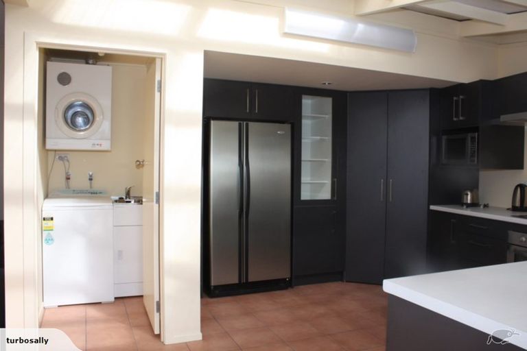 Photo of property in 16 Ruakiwi Road, Hamilton Lake, Hamilton, 3204