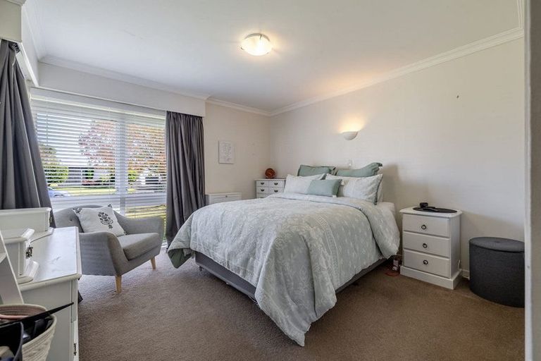 Photo of property in 19 Anaru Place, Awapuni, Palmerston North, 4412