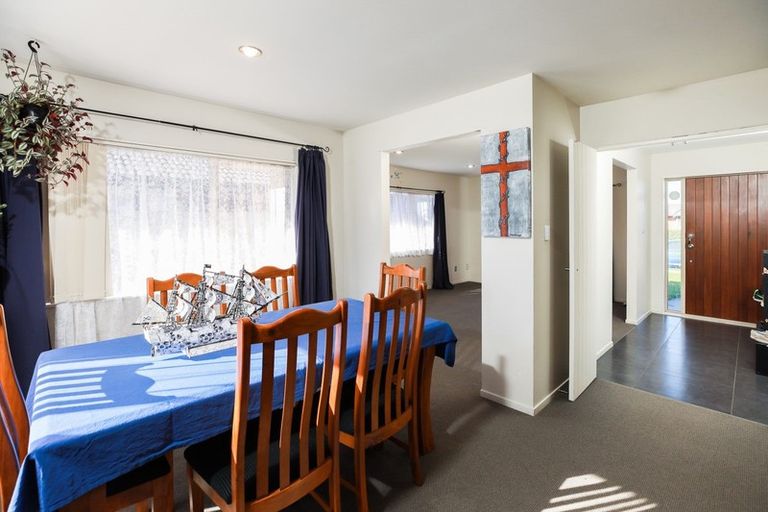 Photo of property in 27 Chesham Street, Rototuna North, Hamilton, 3210