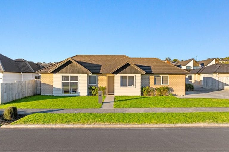 Photo of property in 35 Okawa Avenue, Papakura, 2110