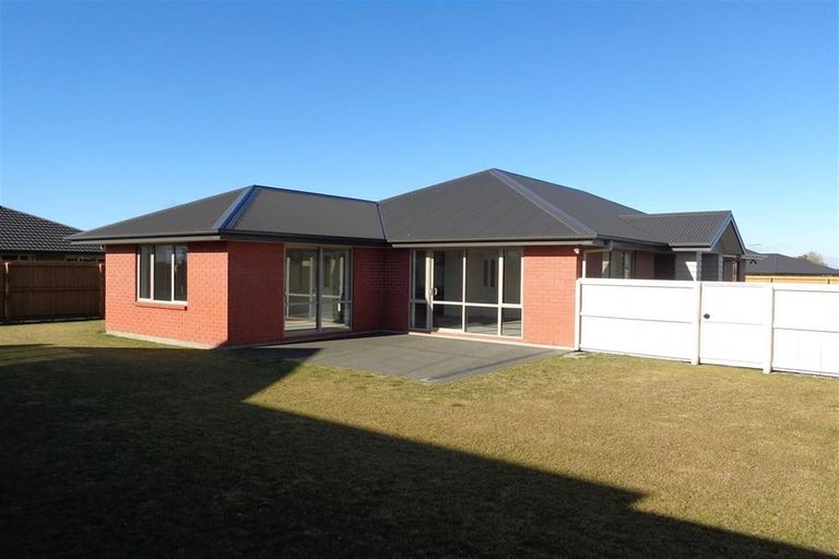 Photo of property in 8 Galatos Street, Rangiora, 7400