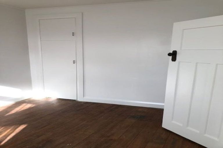 Photo of property in 37 Keepa Street, Levin, 5510