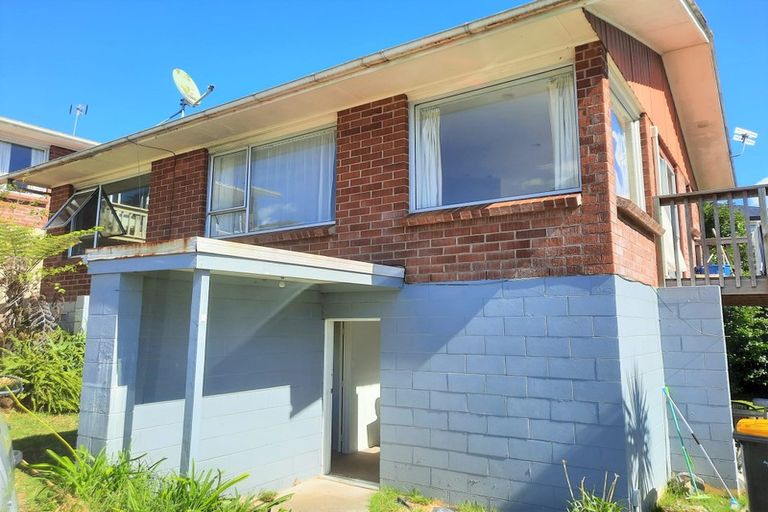 Photo of property in 1/27 Shanaway Rise, Hillcrest, Auckland, 0627