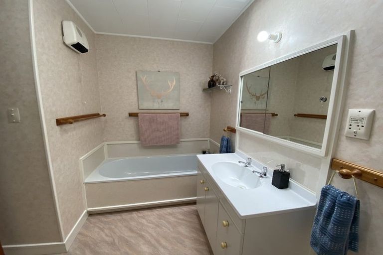 Photo of property in 300 Willowpark Road South, Hastings, 4122