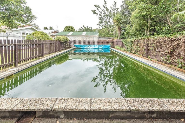 Photo of property in 10 Godwin Crescent, College Estate, Whanganui, 4500