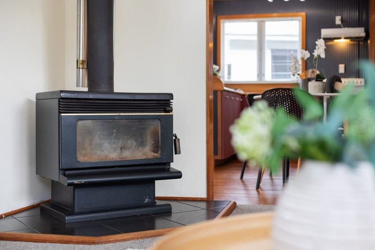 Photo of property in 46 Meremere Street, Wainuiomata, Lower Hutt, 5014