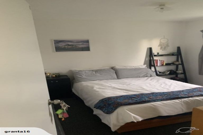 Photo of property in 10 Homer Place, Upper Riccarton, Christchurch, 8041